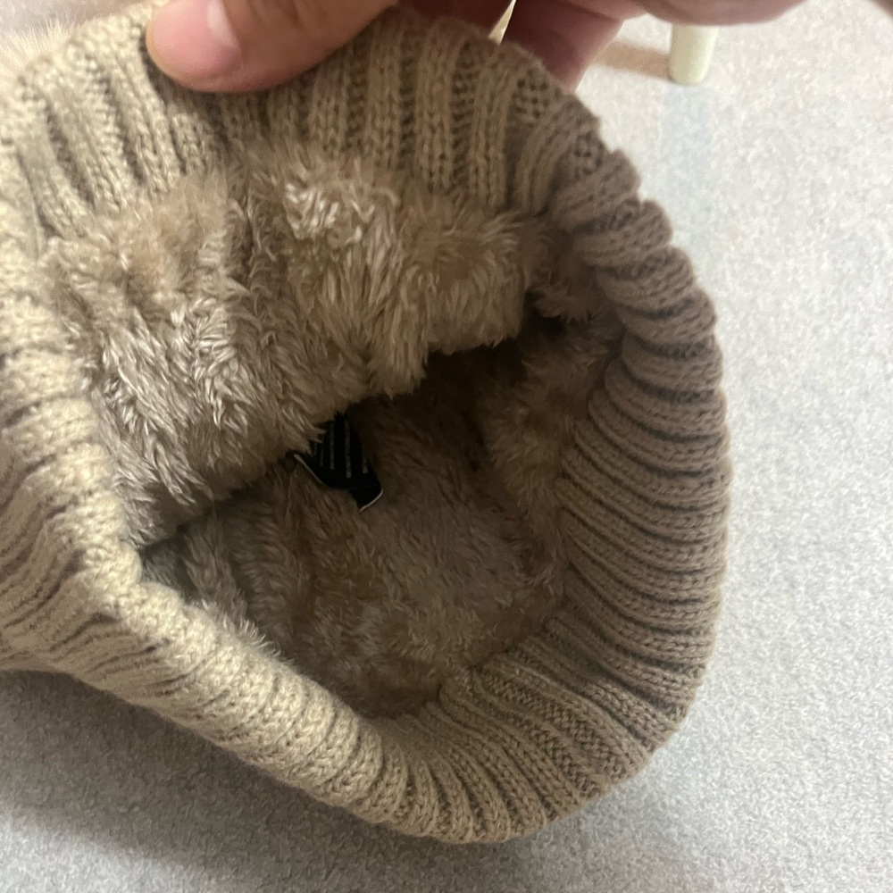 Canada Weather Gear Beige Knit Beanie - Picture 3 of 4